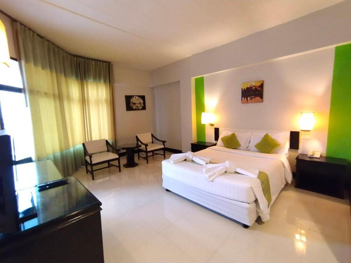 Asawann Hotel Nongkhai Нонгкхай Экстерьер фото