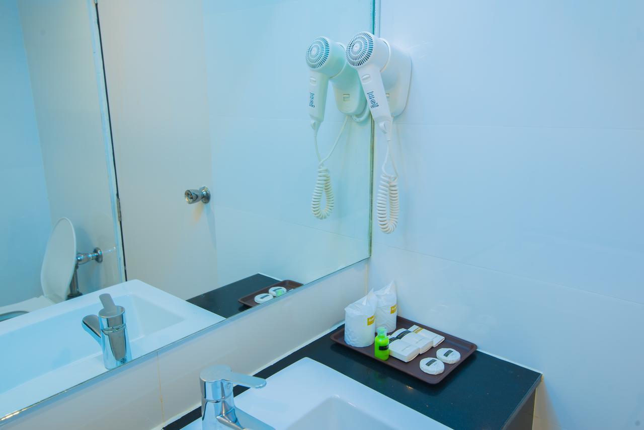 Asawann Hotel Nongkhai Нонгкхай Экстерьер фото